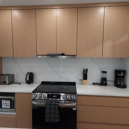 Signature Luxe Top-Floor Townhouse 2Br, 3Ba With Stunning Views Vancouver Kültér fotó